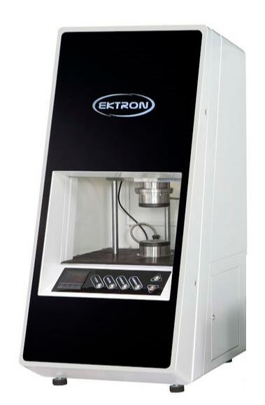 �ܱ���ת������ʵ����